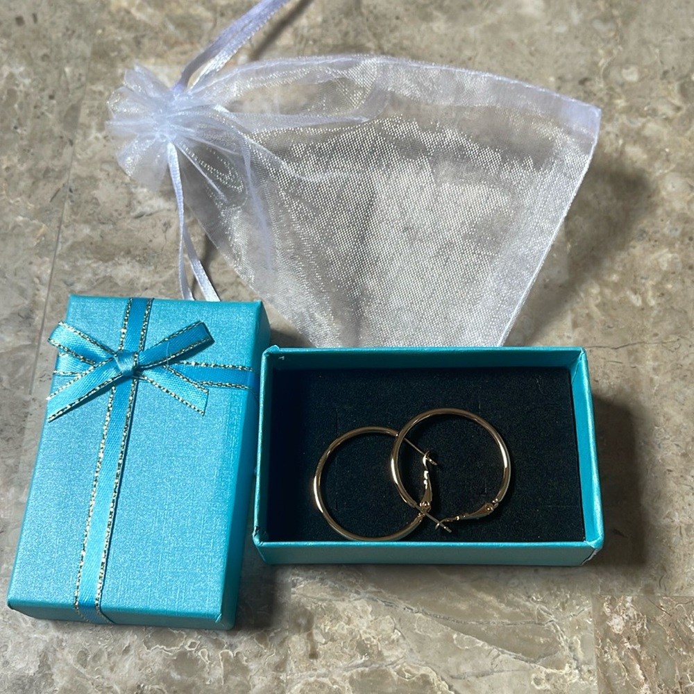 Gold gilding 18 carats (eurogold) hoop earrings! Brand new! Do not tarnish!